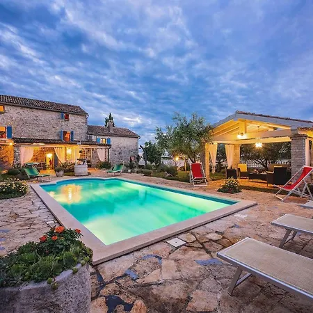 Oleandra Holiday home Vizinada