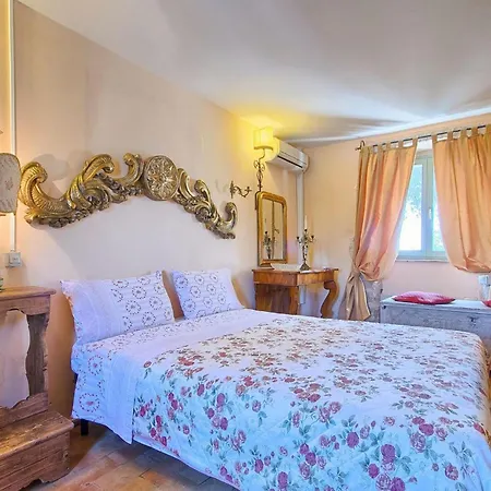 Holiday home Oleandra